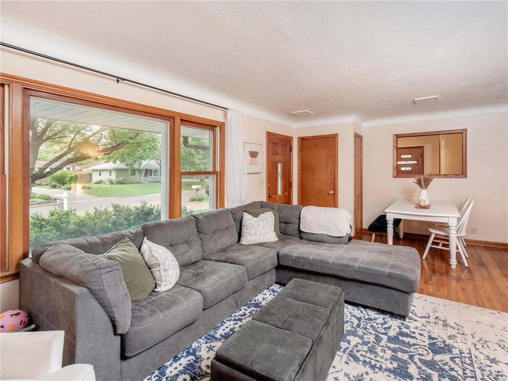 2851 Dellwood Street Roseville MN 55113 7078384 image17