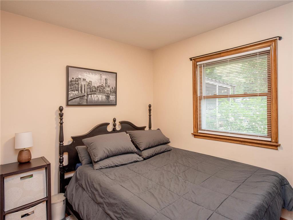 2851 Dellwood Street Roseville MN 55113 7078384 image25