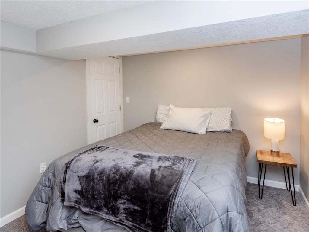 2851 Dellwood Street Roseville MN 55113 7078384 image35