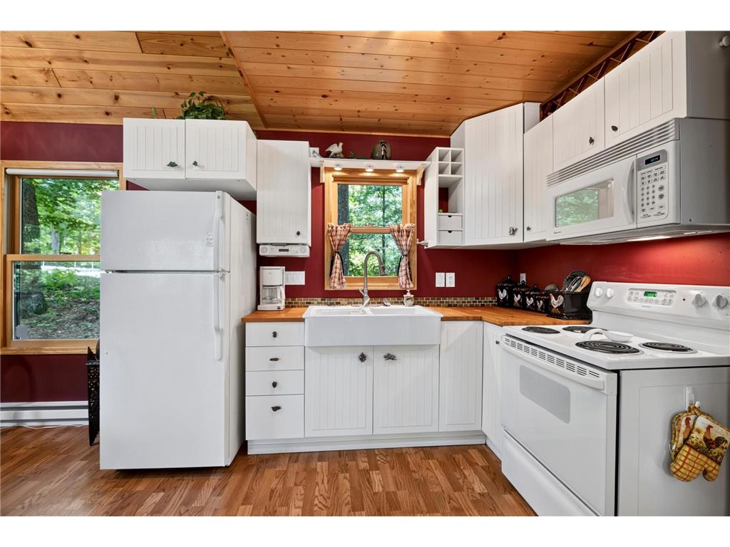 28527 King Arthurs Court Danbury WI 54830 - Fremstadt Lake 7094129 image14