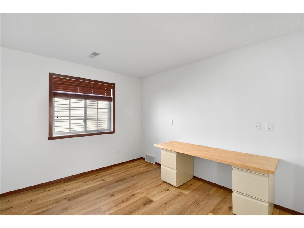 2853 35th Street S Moorhead MN 56560 7102939 image16