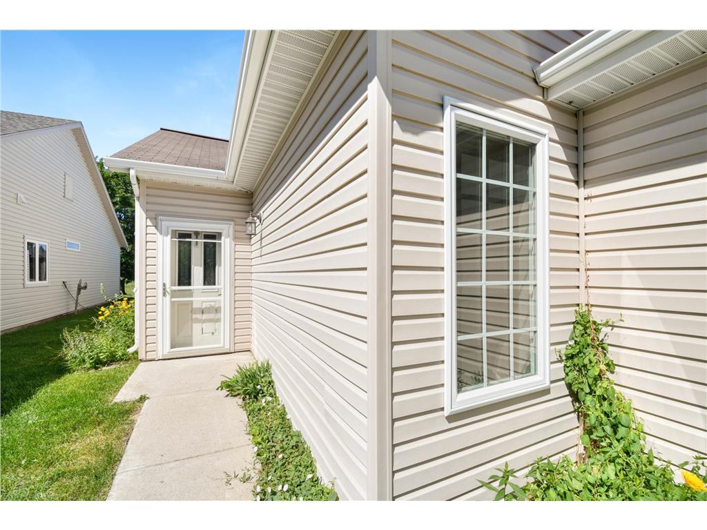 2853 35th Street S Moorhead MN 56560 7102939 image3