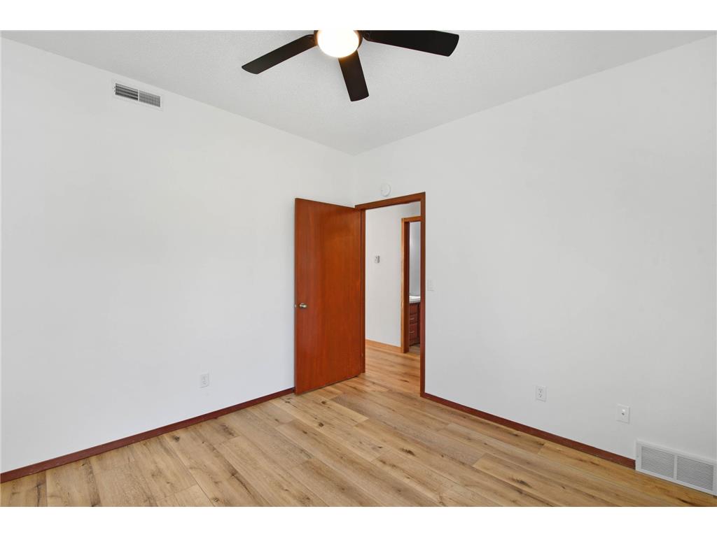 2853 35th Street S Moorhead MN 56560 7102939 image38
