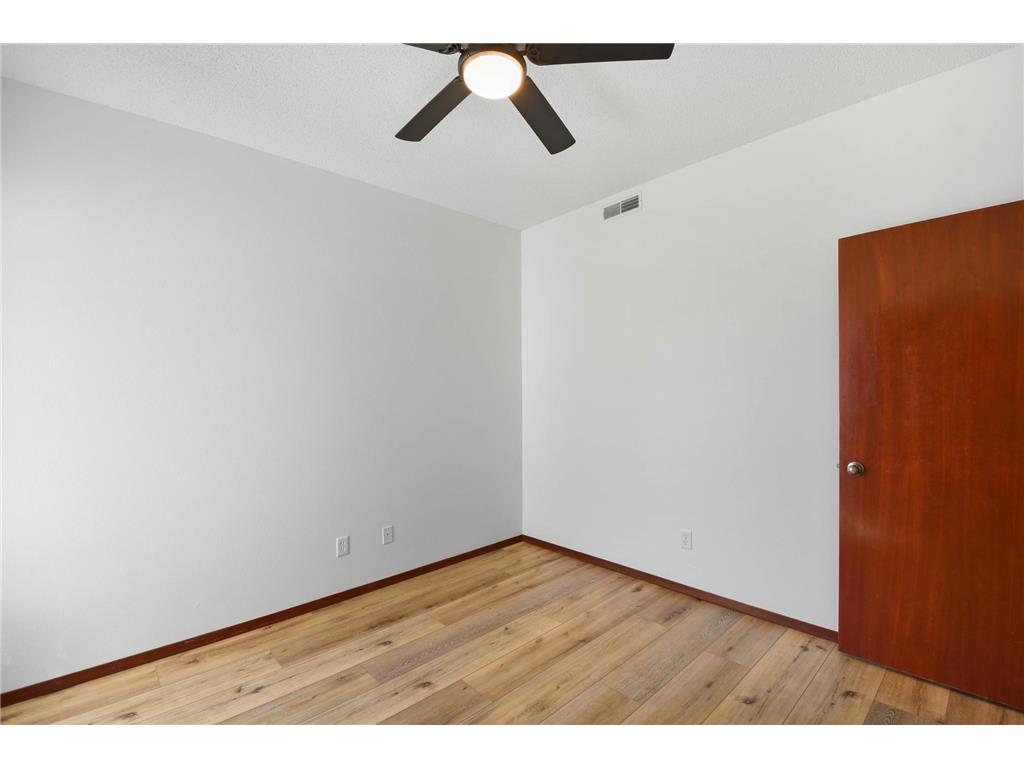 2853 35th Street S Moorhead MN 56560 7102939 image39