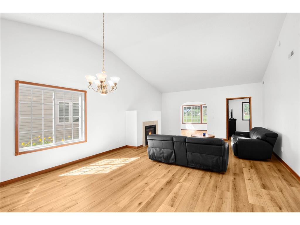 2853 35th Street S Moorhead MN 56560 7102939 image6