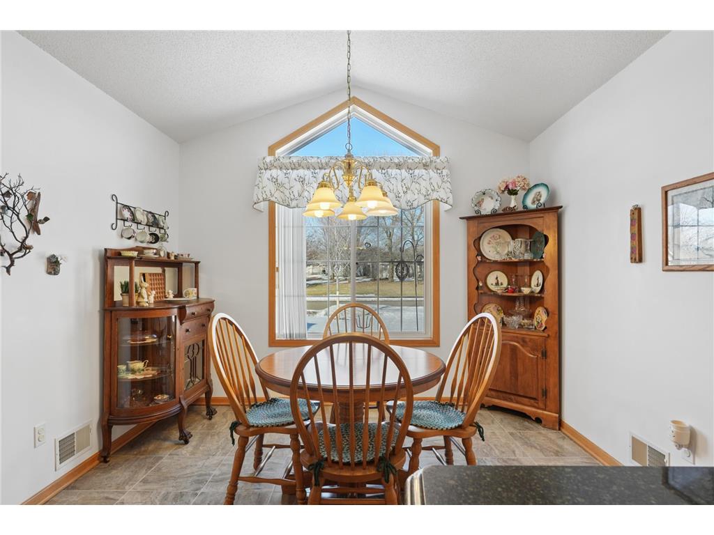 2853 Aldrich Trail Woodbury MN 55125 7046432 image16
