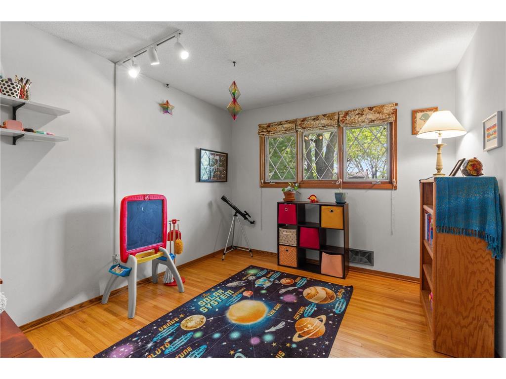 2854 Churchill Street Roseville MN 55113 7055039 image15