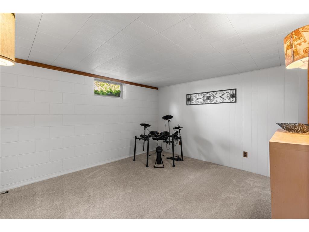 2854 Churchill Street Roseville MN 55113 7055039 image19