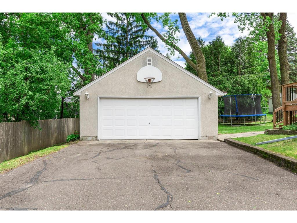 2854 Churchill Street Roseville MN 55113 7055039 image36