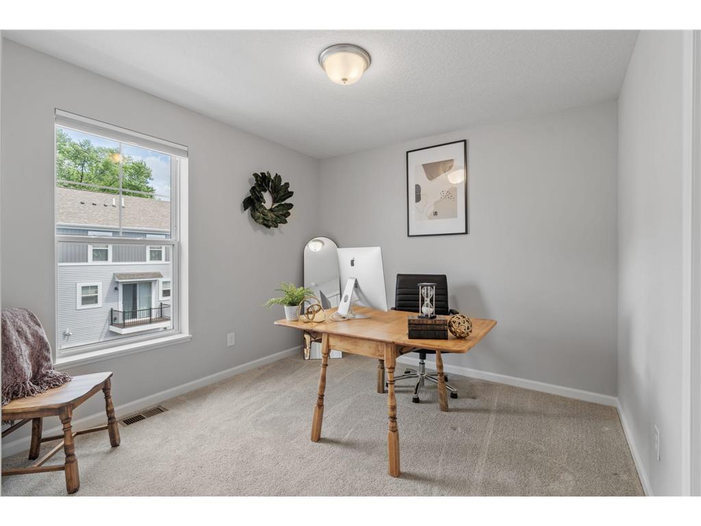 2857 Lexington Place N Roseville MN 55113 7088716 image17