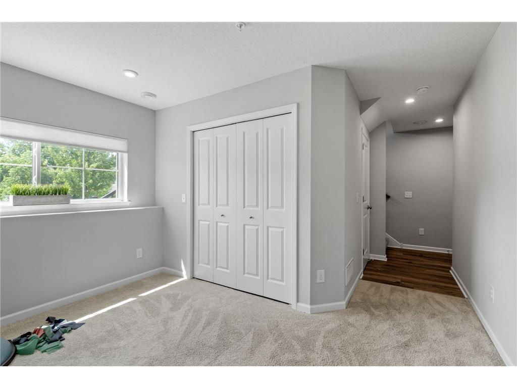 2857 Lexington Place N Roseville MN 55113 7088716 image20