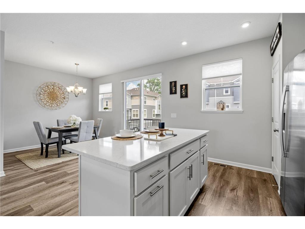 2857 Lexington Place N Roseville MN 55113 7088716 image8