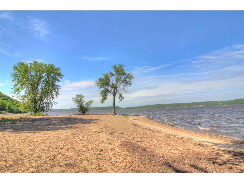 28589 Lake Avenue Way Frontenac MN 55026 - PEPIN 6688273 image72