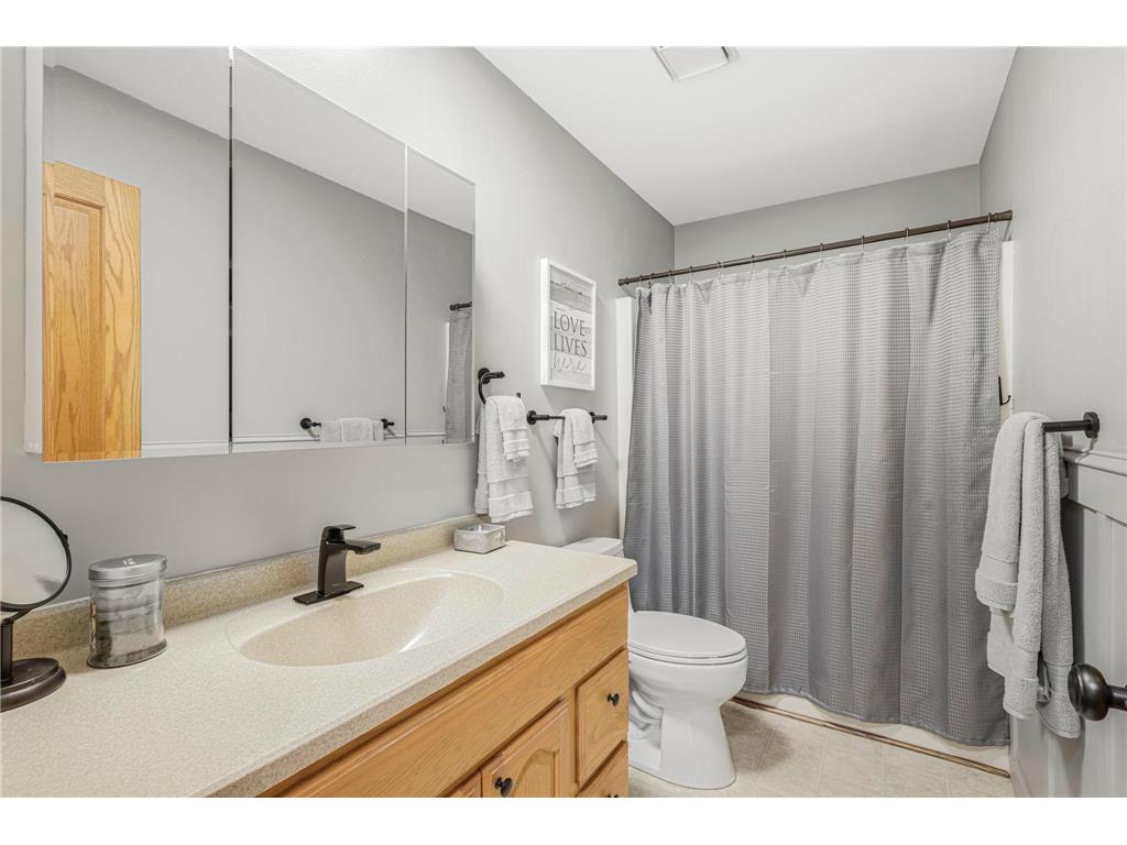 286 Frankland Street Mahtomedi MN 55115 7078619 image13