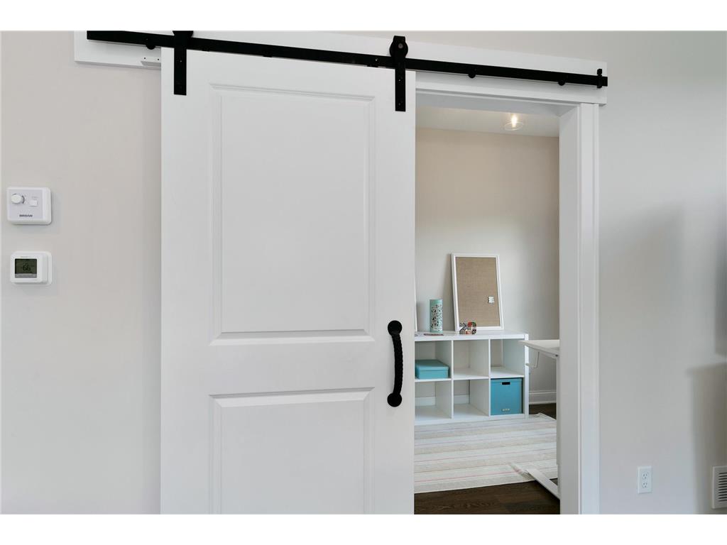 2860 Victoria Street N Roseville MN 55113 - Owasso 6522395 image14