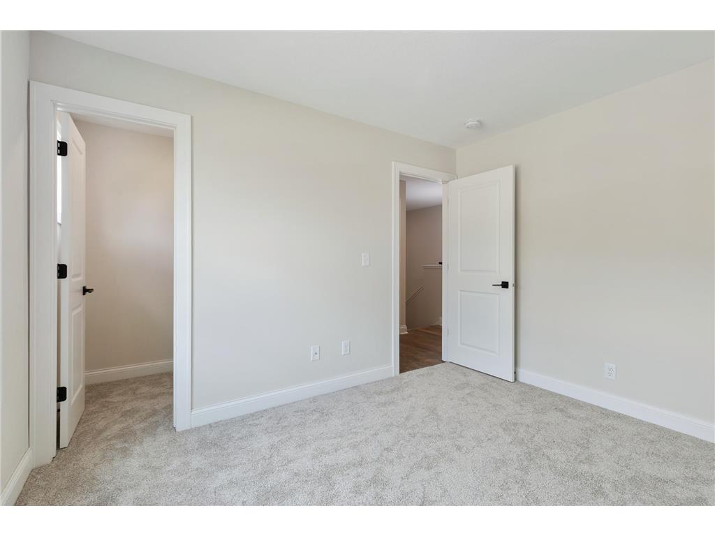 2860 Victoria Street N Roseville MN 55113 - Owasso 6522395 image23