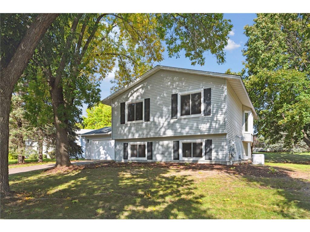 2860 Weston Lane N, Plymouth, MN, 55447 MLS 6424903 Edina Realty