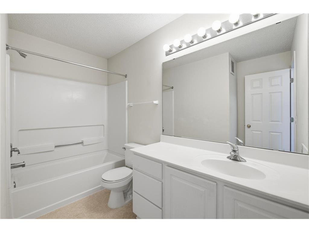 2861 Century Trail Chanhassen MN 55317 7037071 image16