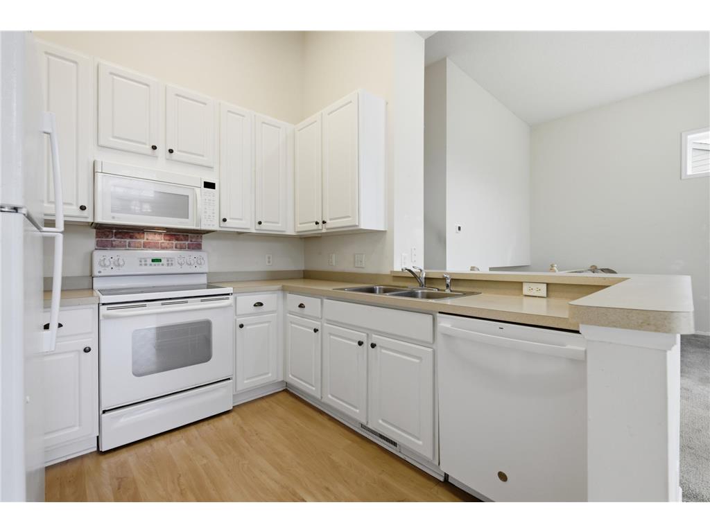 2861 Century Trail Chanhassen MN 55317 7037071 image3