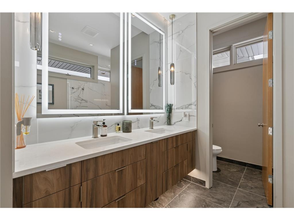 2864 Irving Avenue S Minneapolis MN 55408 7024662 image33