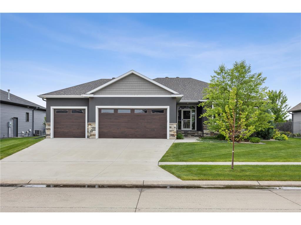 2865 McLeod Drive E West Fargo ND 58078 7083238 image1