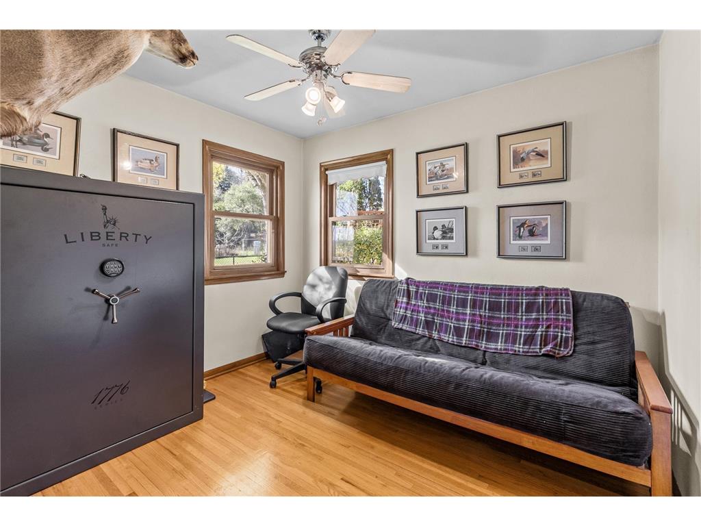 2869 Victoria Street N Roseville MN 55113 7006340 image17