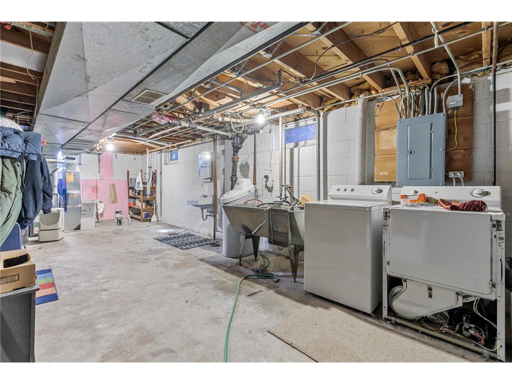 2869 Victoria Street N Roseville MN 55113 7006340 image21