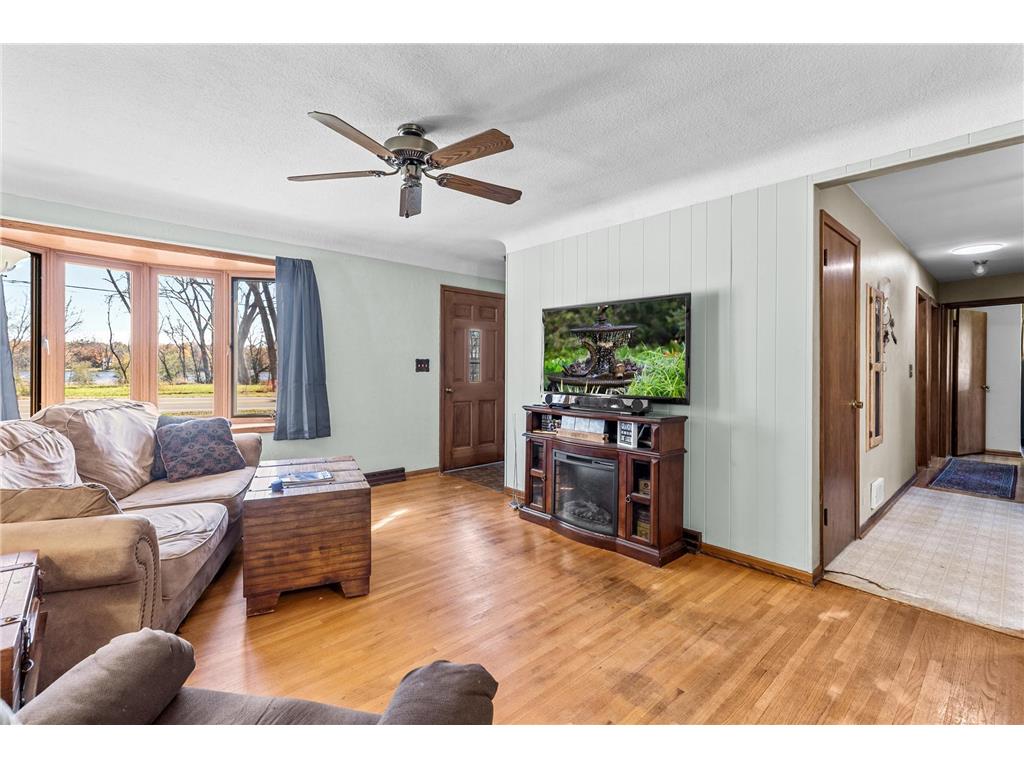 2869 Victoria Street N Roseville MN 55113 7006340 image6