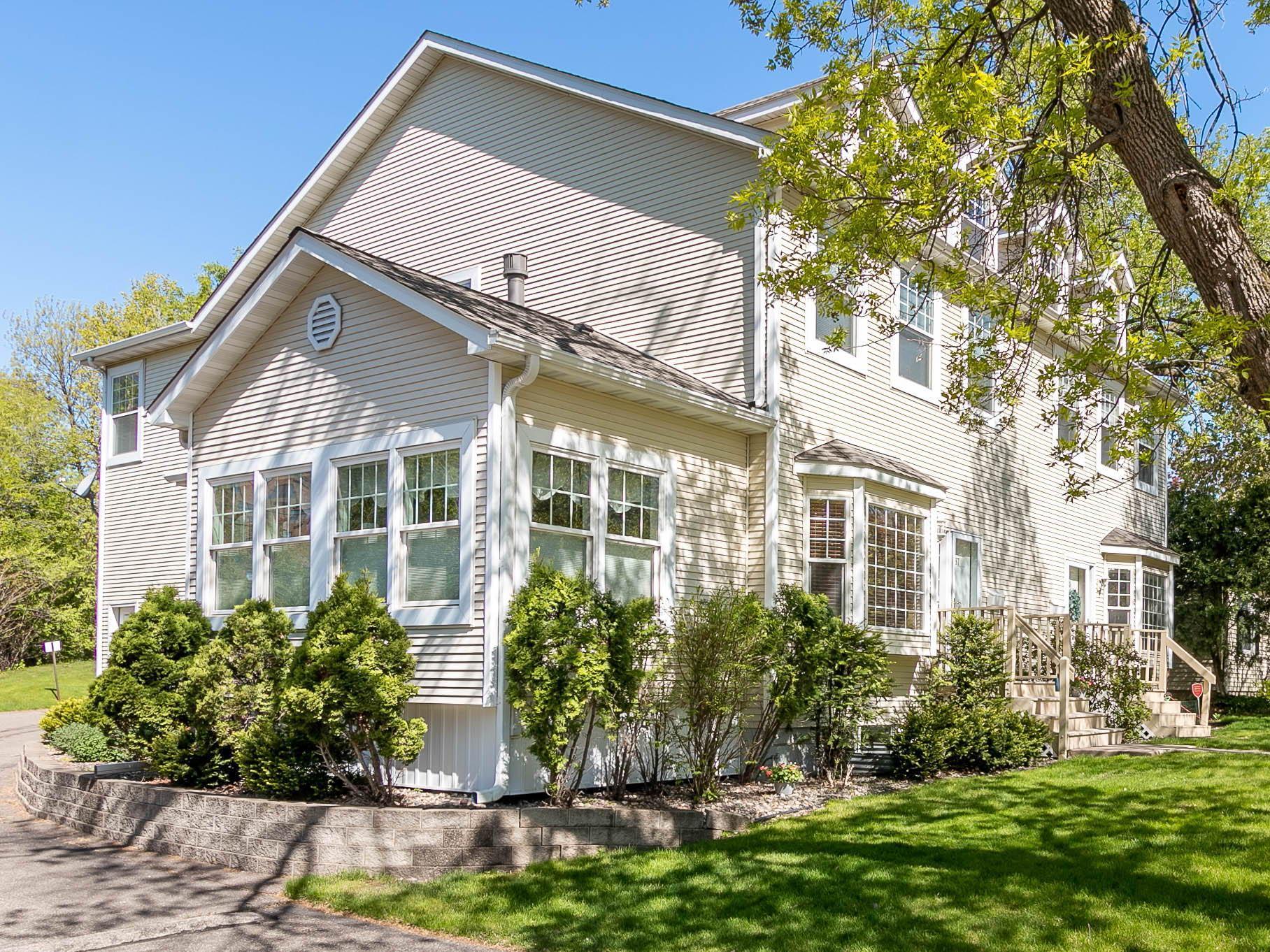 287 Lexington Parkway S, Saint Paul, MN 55105 MLS 5756259 Edina Realty