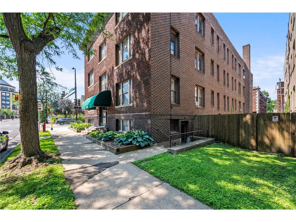 2870 & 2876 & 2882 Humboldt Avenue S Minneapolis MN 55408 7107359 image12