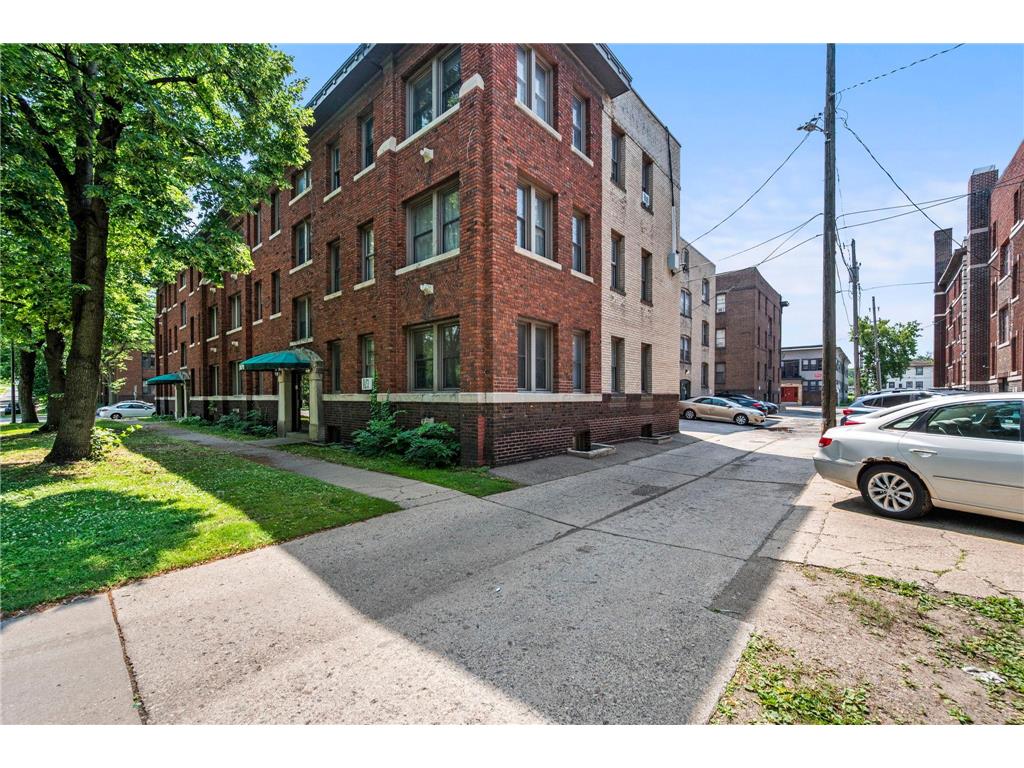 2870 & 2876 & 2882 Humboldt Avenue S Minneapolis MN 55408 7107359 image23