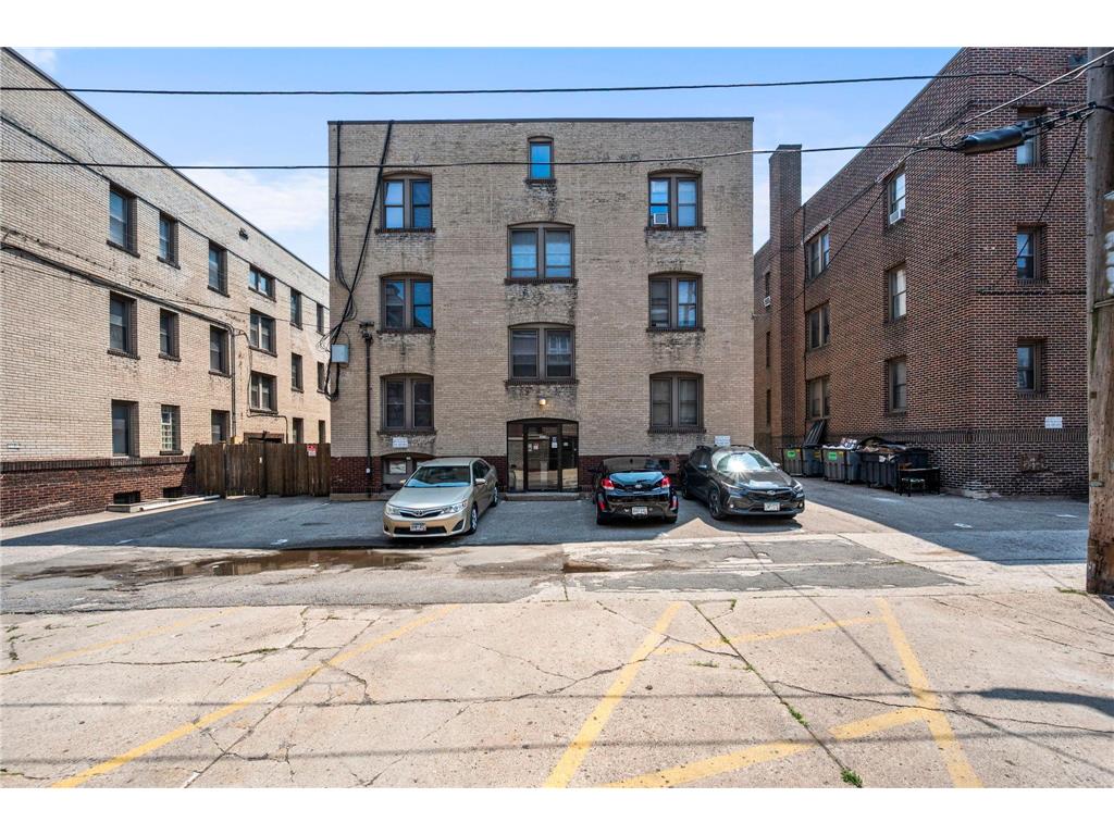 2870 & 2876 & 2882 Humboldt Avenue S Minneapolis MN 55408 7107359 image27