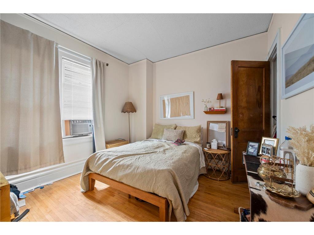 2870 & 2876 & 2882 Humboldt Avenue S Minneapolis MN 55408 7107359 image35