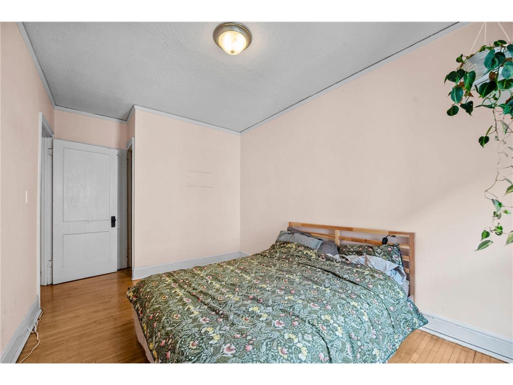2870 & 2876 & 2882 Humboldt Avenue S Minneapolis MN 55408 7107359 image44