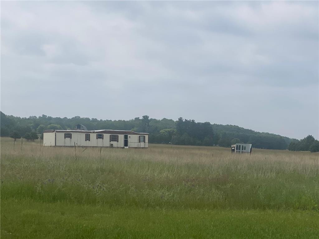 2874 E River Road Sterling Twp WI 54024 7074059 image1