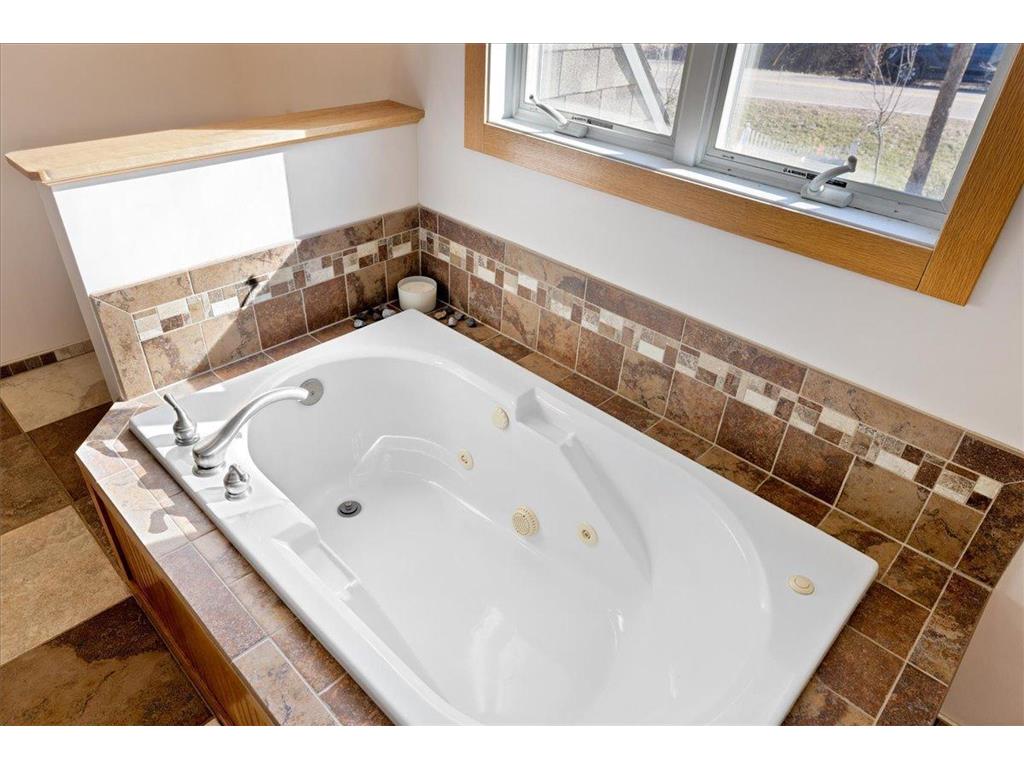 28750 Glader Boulevard Lindstrom MN 55045 - South Center Lake 7049138 image54