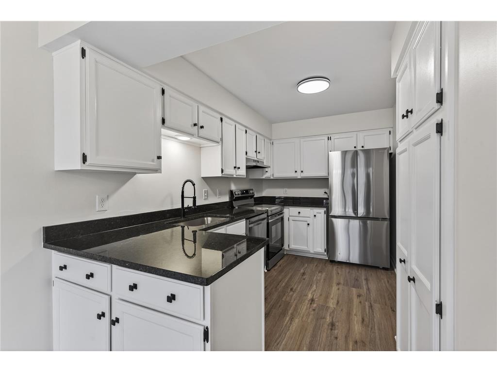 2876 Castleford Court Woodbury MN 55125 7039960 image2