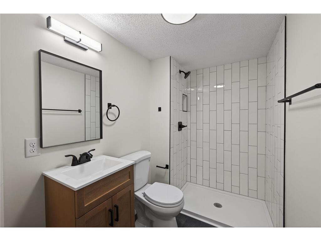 2876 Castleford Court Woodbury MN 55125 7039960 image6