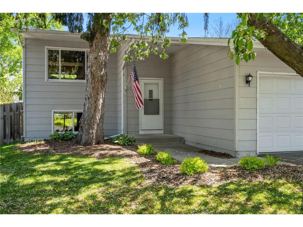 2876 Spring Lake Road SW Prior Lake MN 55372 - Spring 6535327 image1