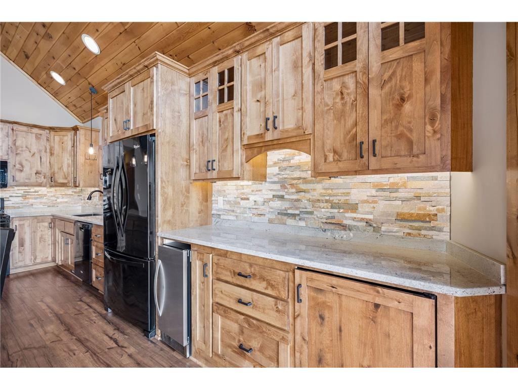 28760 N Lake Drive Mora MN 55051 - Knife 7073290 image16