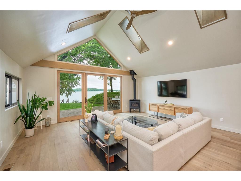 2877 Lake Shore Avenue Medina MN 55359 - Independence 6575753 image1