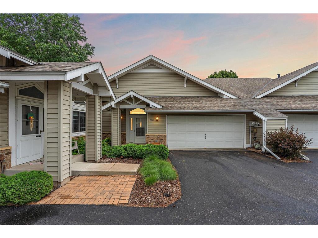 2879 Devonshire Place Woodbury MN 55125 7064896 image1