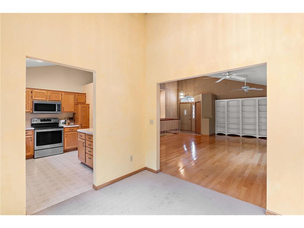 2879 Devonshire Place Woodbury MN 55125 7064896 image10