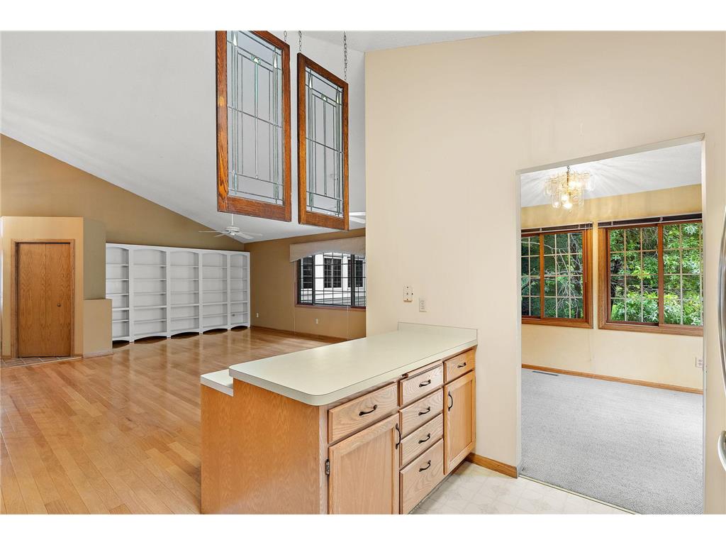 2879 Devonshire Place Woodbury MN 55125 7064896 image11