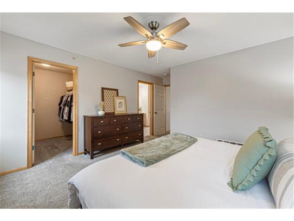 2879 Edison Street NE #B Blaine MN 55449 7049595 image24
