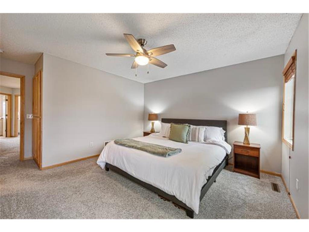 2879 Edison Street NE #B Blaine MN 55449 7049595 image25