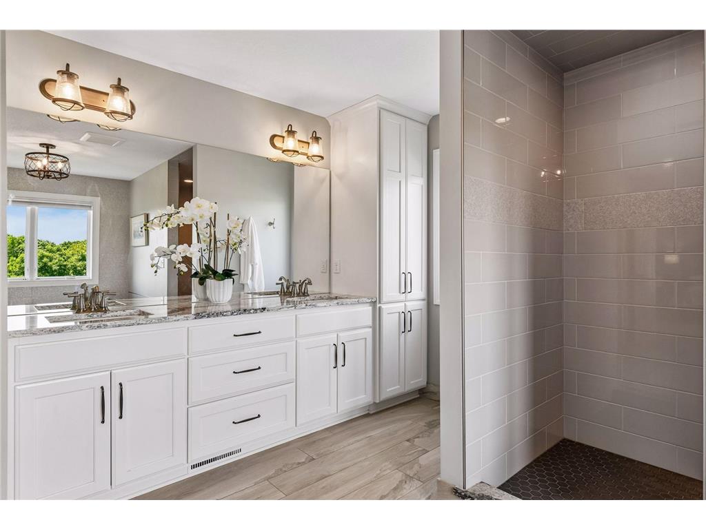 2880 Fairway Drive Chaska MN 55318 6811638 image20