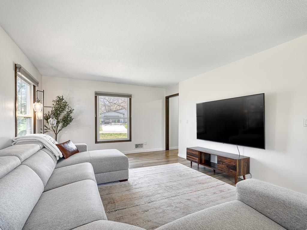 2881 Kent Street Roseville MN 55113 - Owasso 7048664 image6