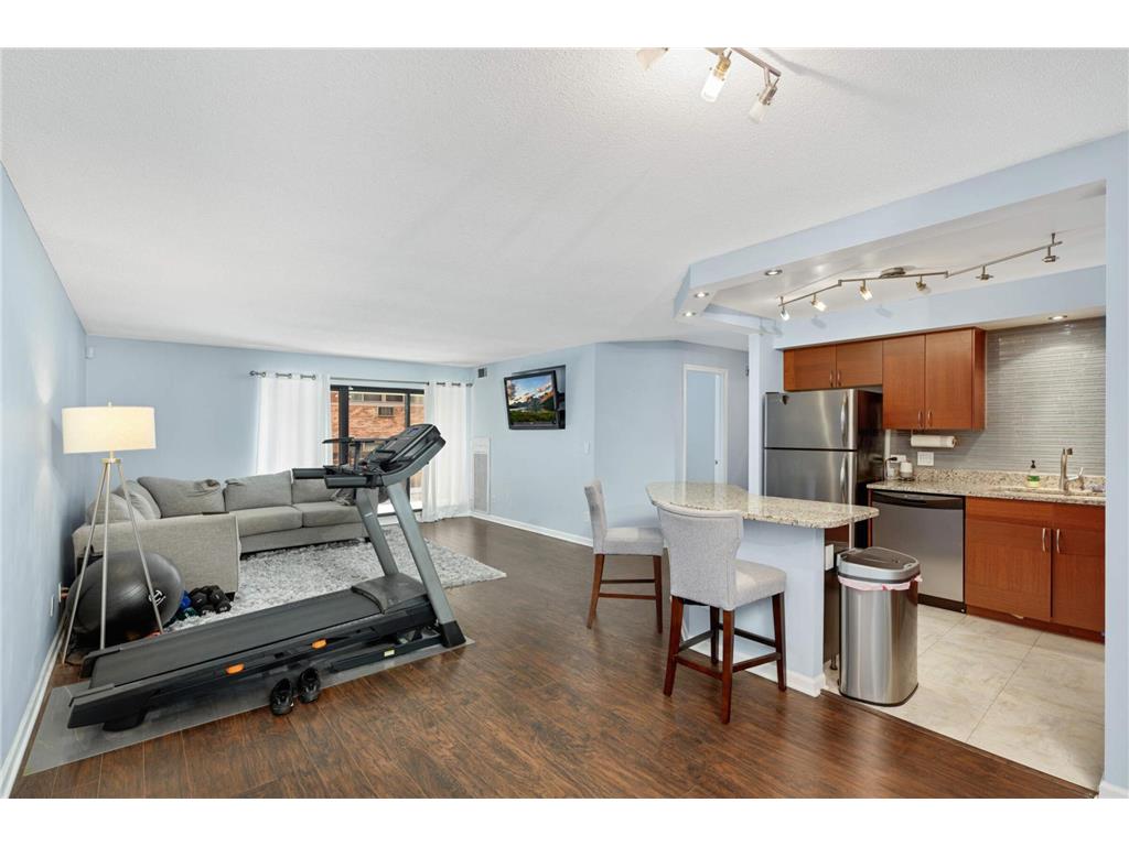 2885 Knox Avenue S #203 Minneapolis MN 55408 6770440 image18