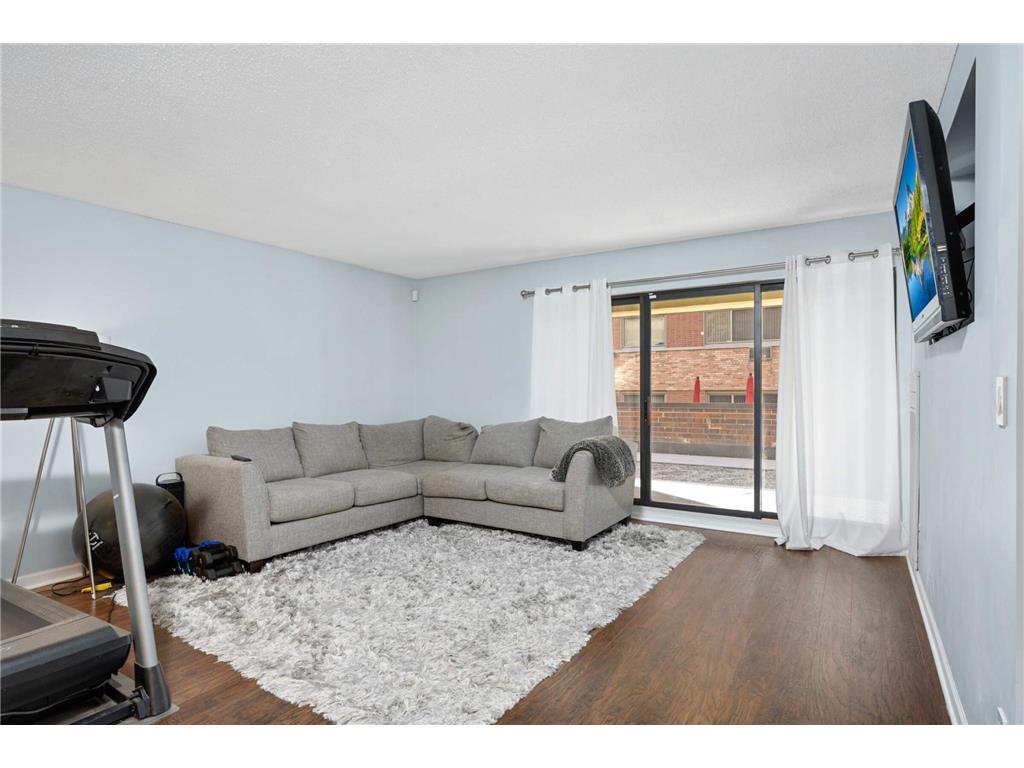 2885 Knox Avenue S #203 Minneapolis MN 55408 7046640 image3